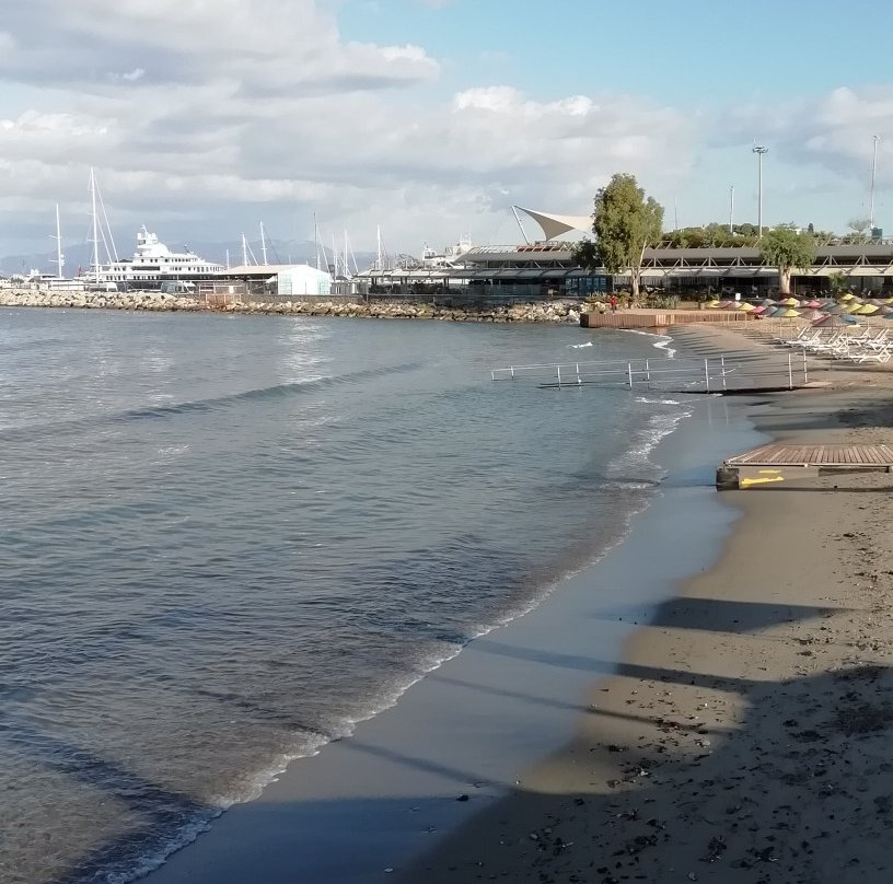 Downtown Beach-库萨达斯必去景点