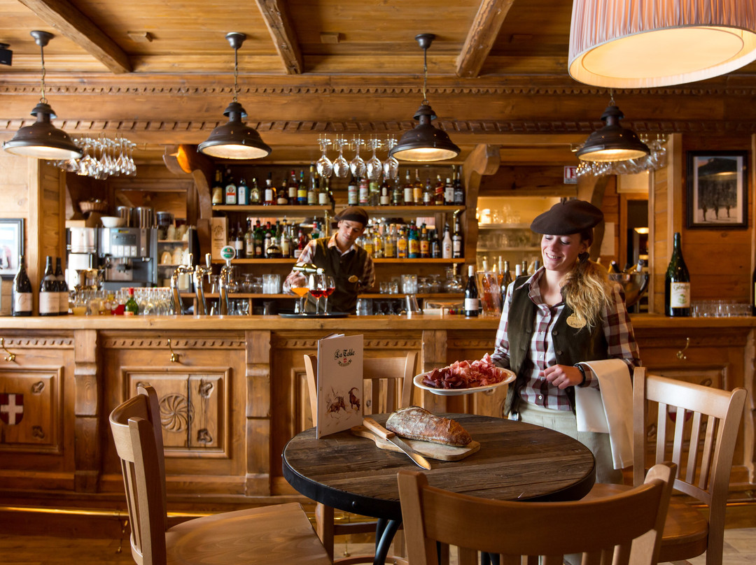 Hotel Alpen Ruitor主图