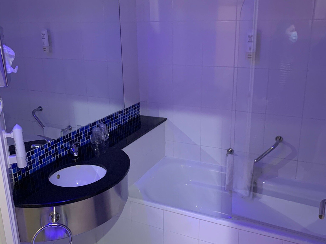 毕尔巴鄂快捷假日酒店主图