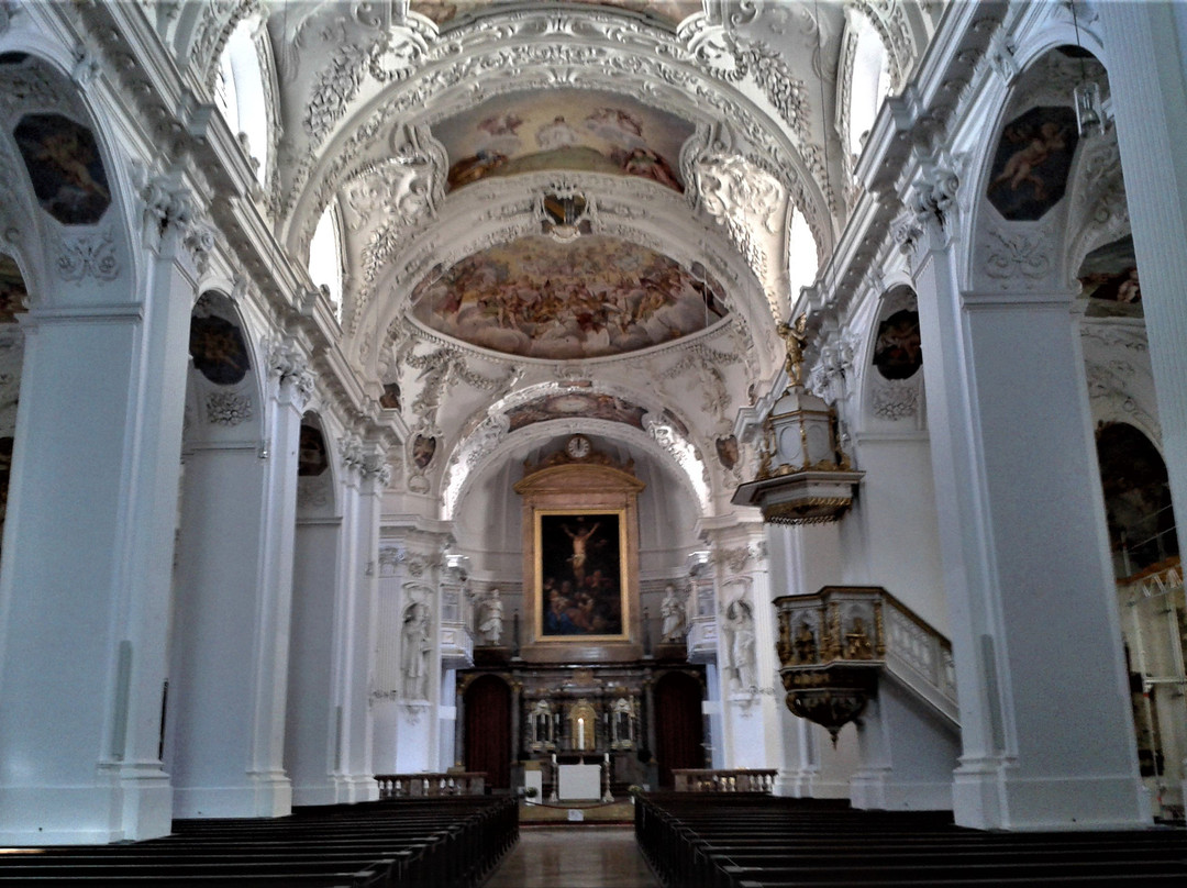 Pfarrkirche St. Quirinus景点图片