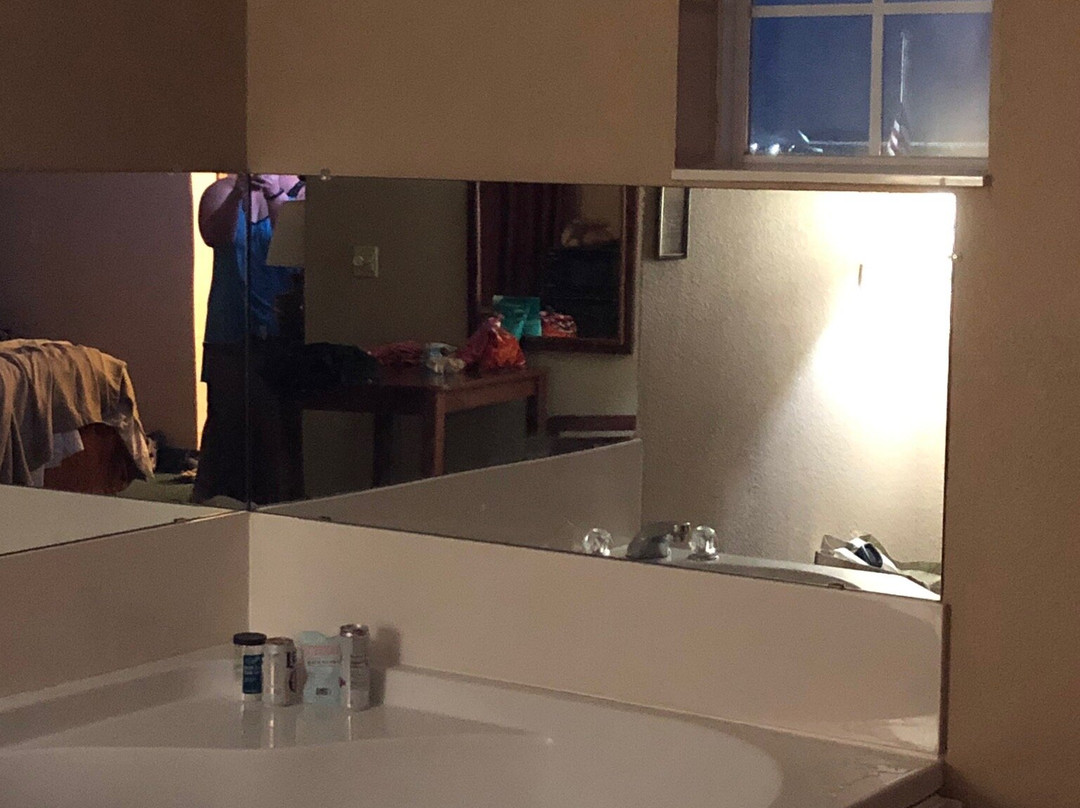 Super 8 by Wyndham Platte City Kansas City Area主图