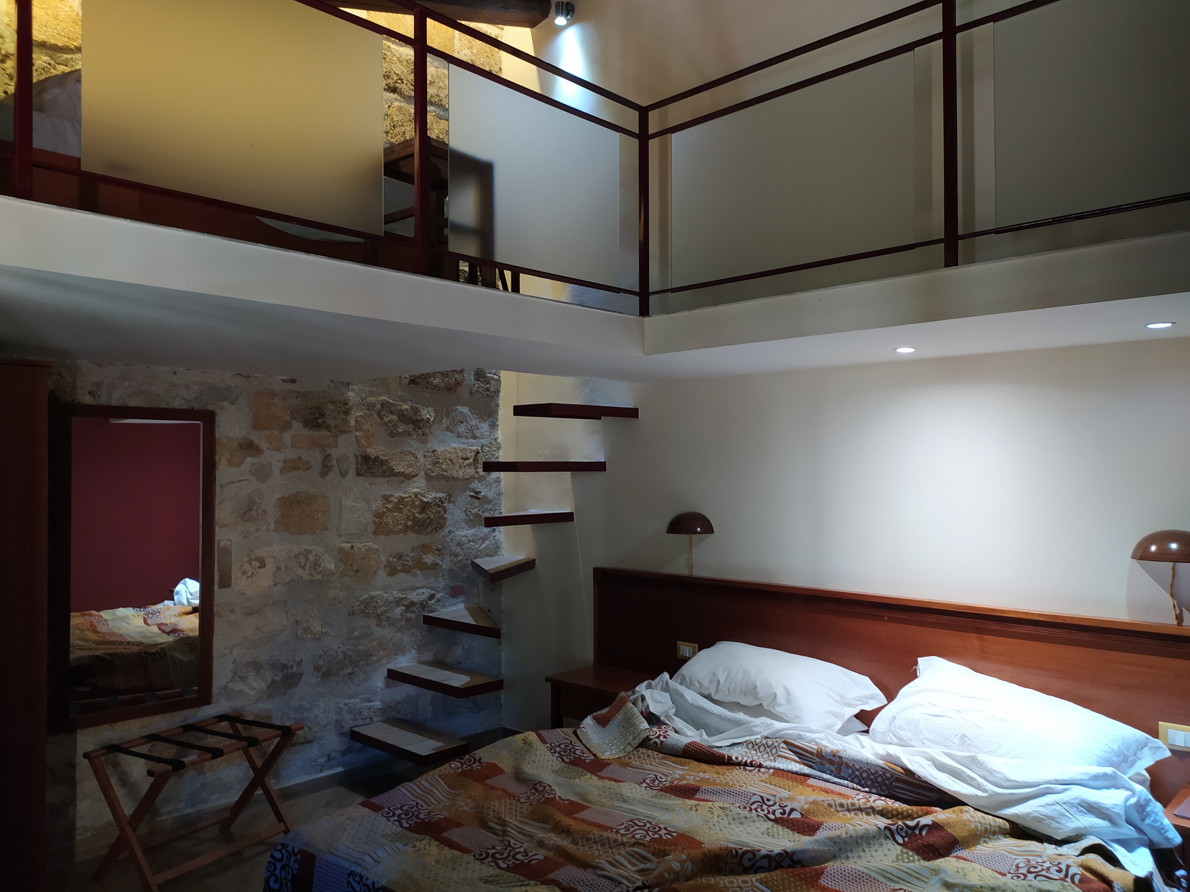 奥尔良斯酒店-官方