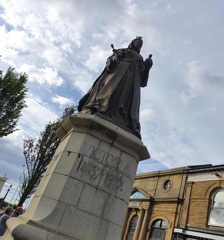 Queen Victoria Statue-绍斯波特必去景点