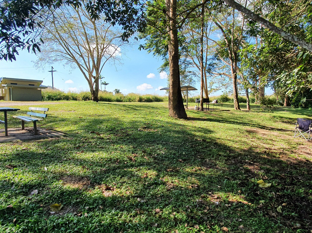 Liverpool Creek Swim Hole-米娜溪必去景点