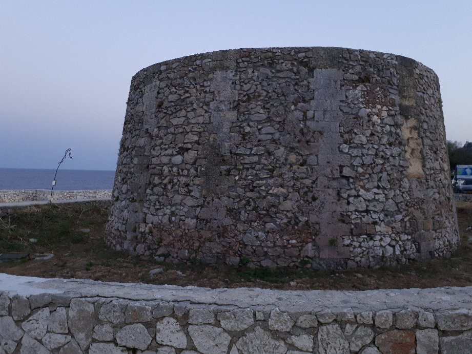 Spiaggia Botte-Andrano必去景点