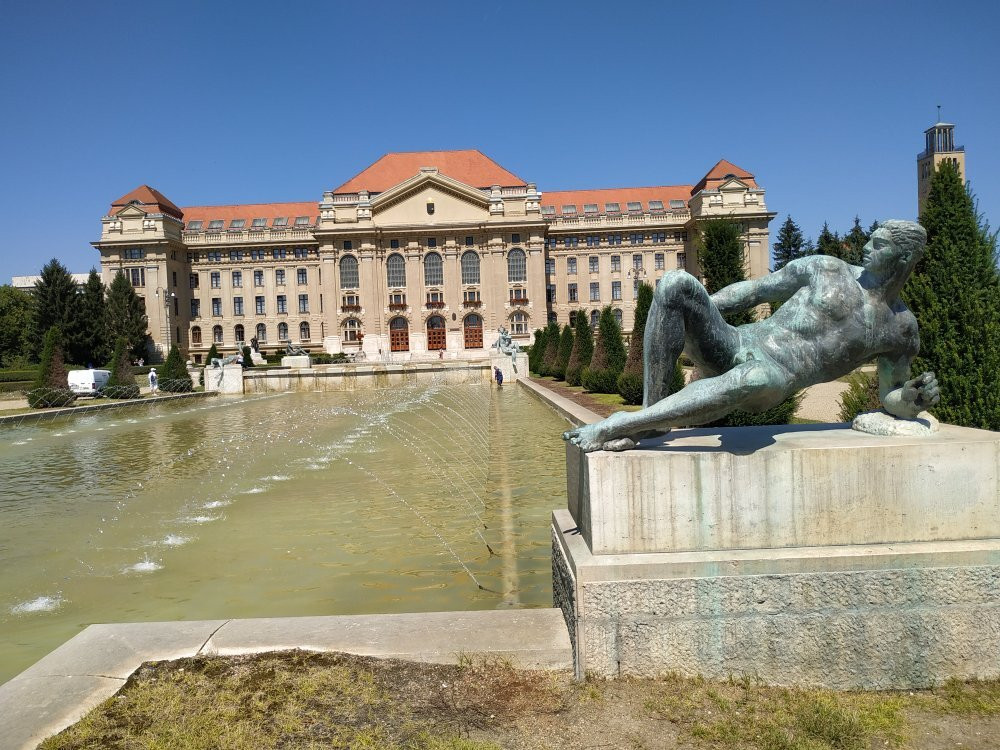 University of Debrecen景点图片