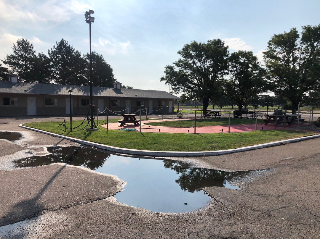 科尔比经济旅馆&套房酒店主图