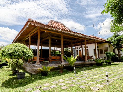 珍娜卡家庭旅馆