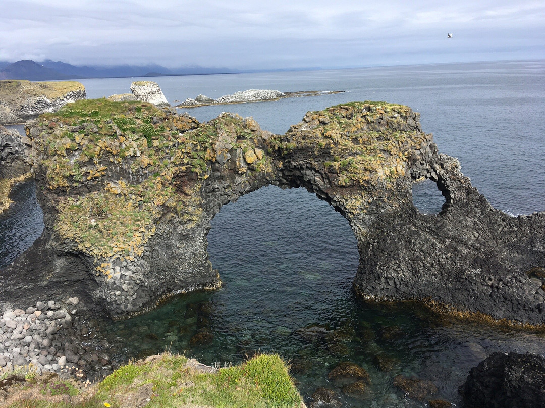 Arnarstapi-Hellnar Hike