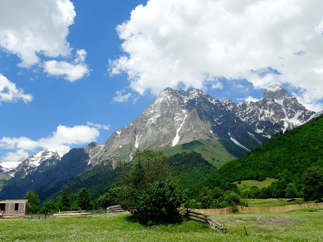 Mountain Ushba景点图片