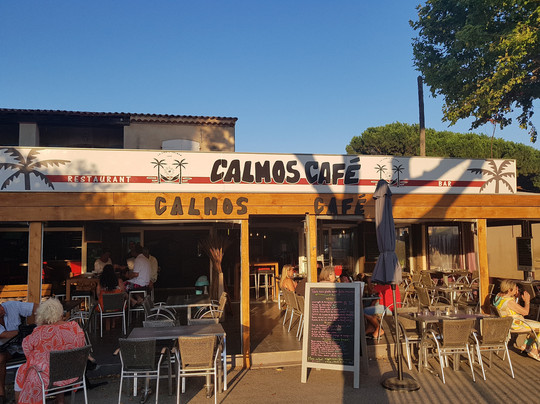 Calmos Café