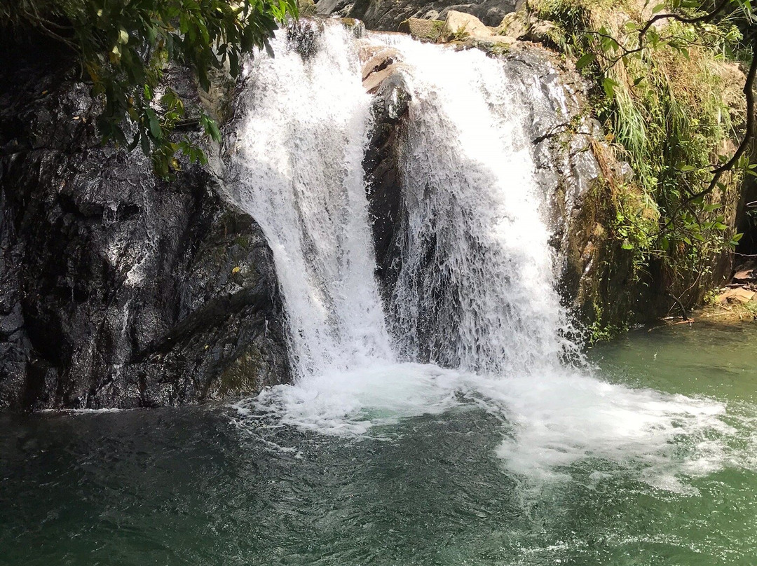 Arangachi Waterfall-宇检村必去景点