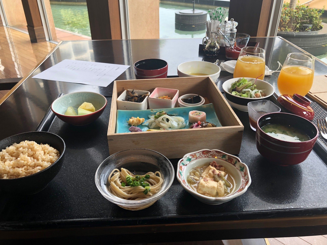 沖繩喜璃癒志EXES高級渡假飯店主图