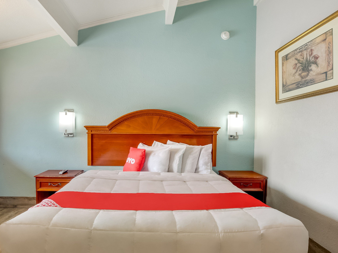 Hotel Lake Charles LA I-10主图