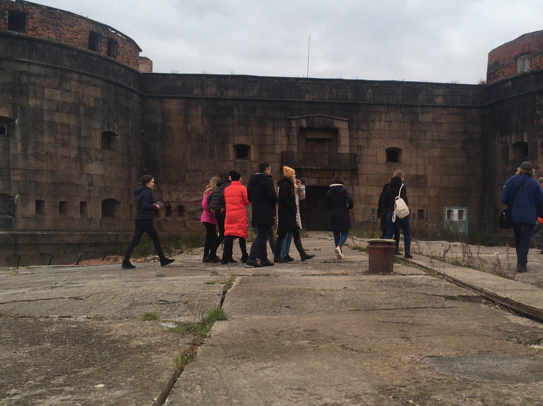 Excurtions to the Forts of Kronshtadt on Ship Kalan-喀琅施塔得必去景点