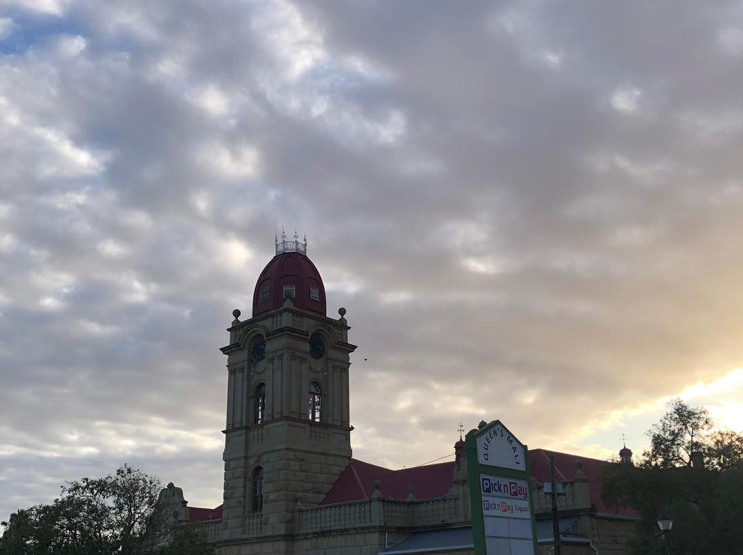 Queen's Hotel By BON Hotels主图