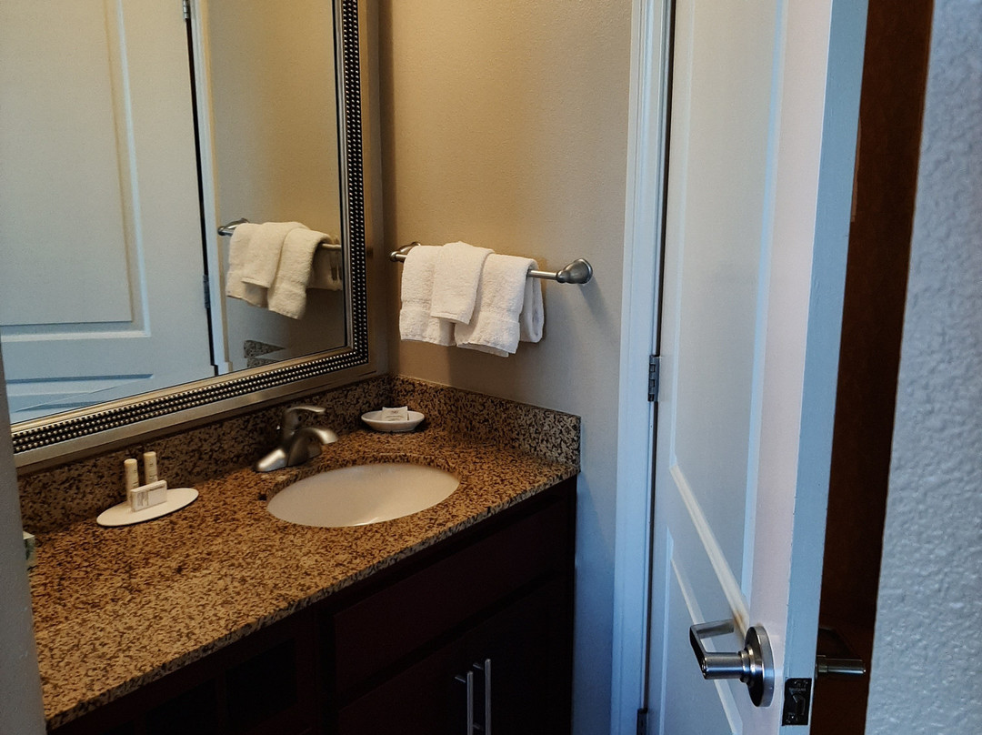 长滩市区万豪家居酒店主图