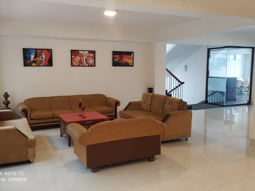 Hotel Luxxis Inn主图