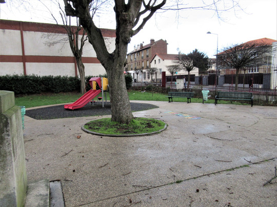 Square Henriette Vornière-Pierrefitte-sur-Seine必去景点