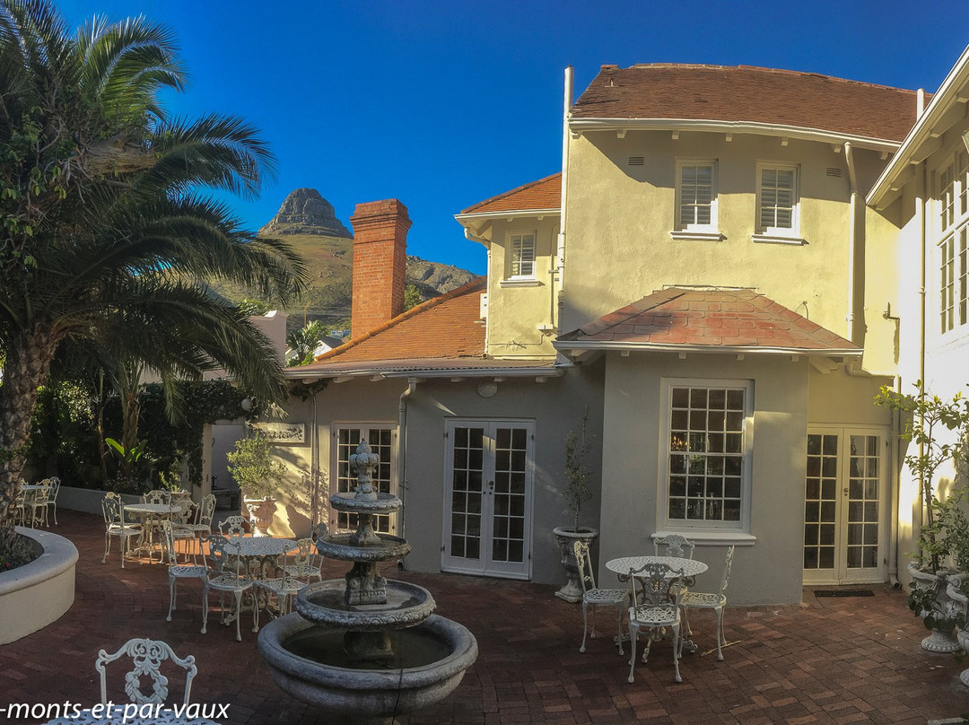 Rhonda's Manor Guest House主图