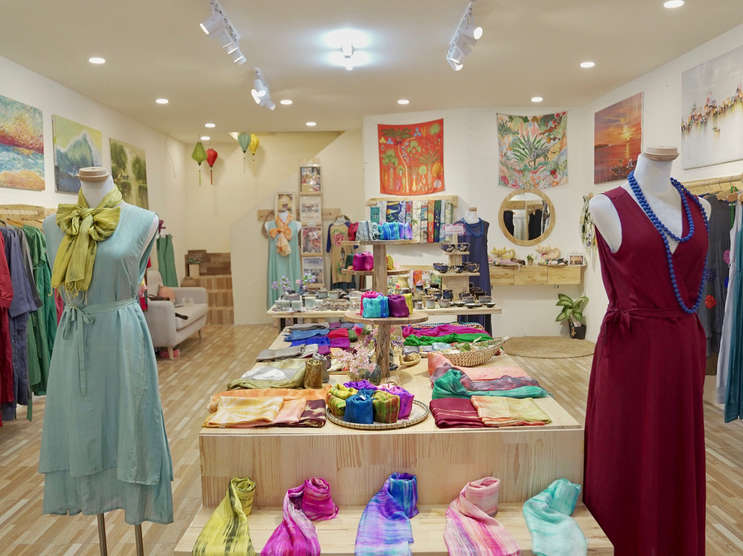 The Vietnamese Artists-扬东必去景点