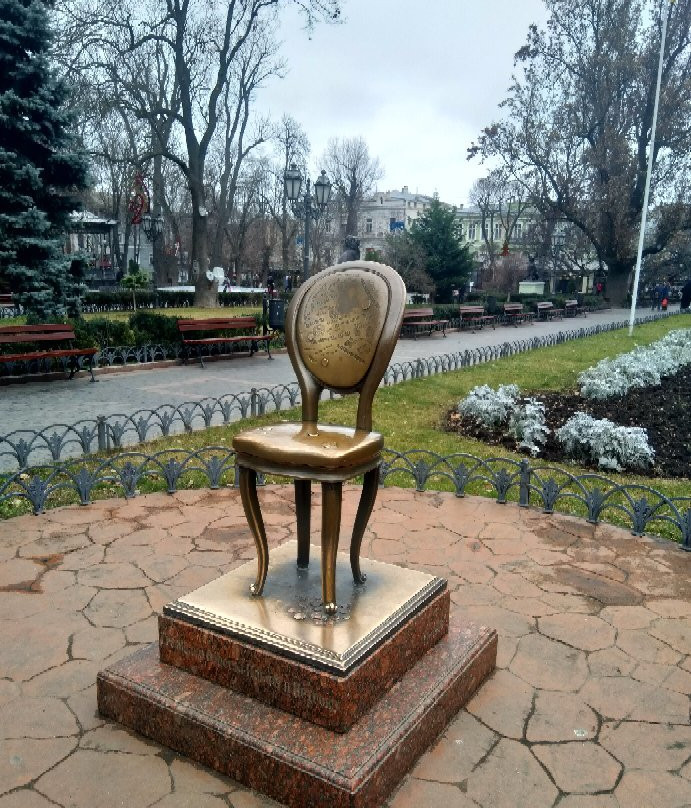 Monument to the 12th Chair-敖德萨必去景点