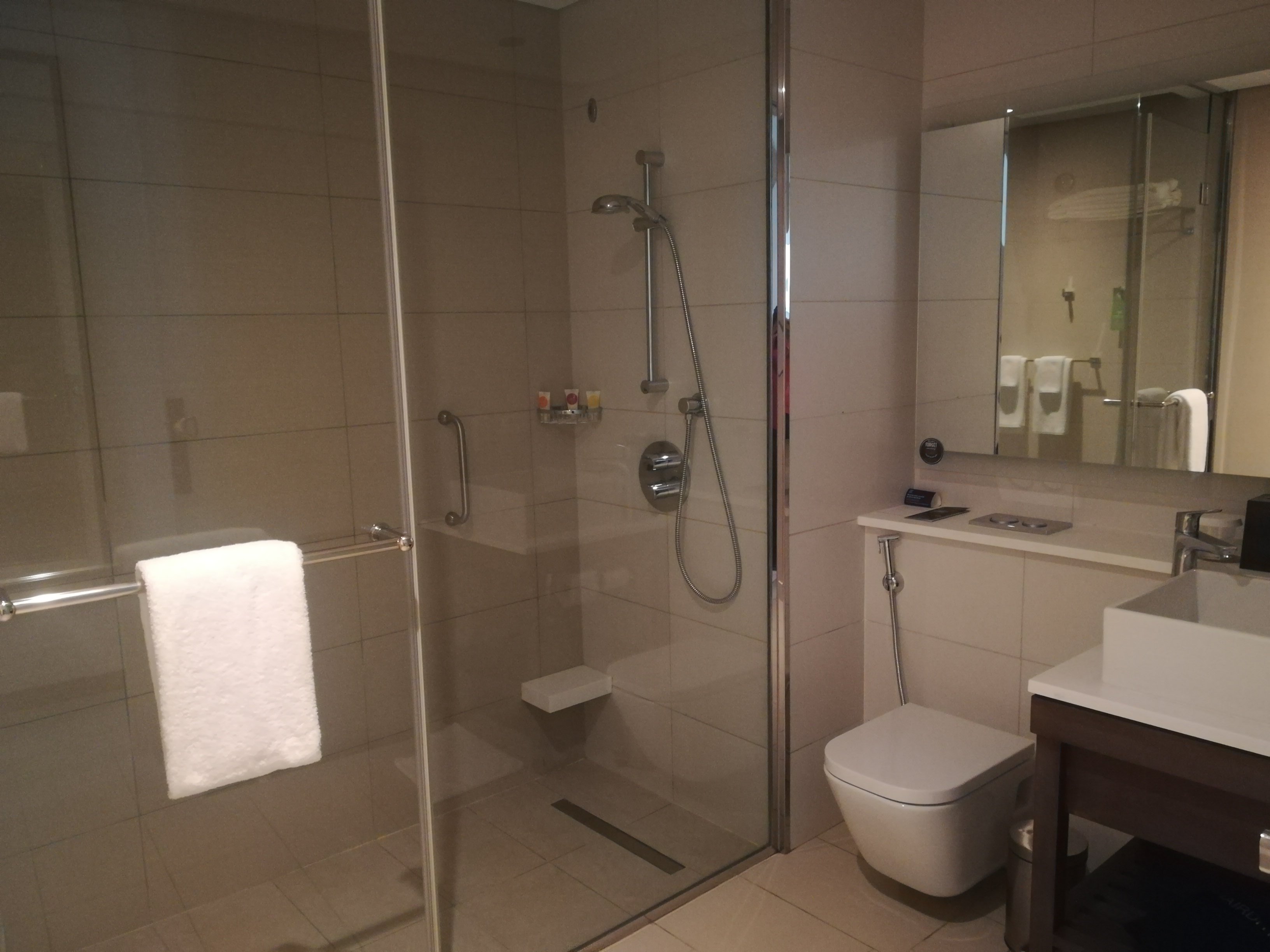 Hyatt Place Riyadh Al Sulaimania-浴室