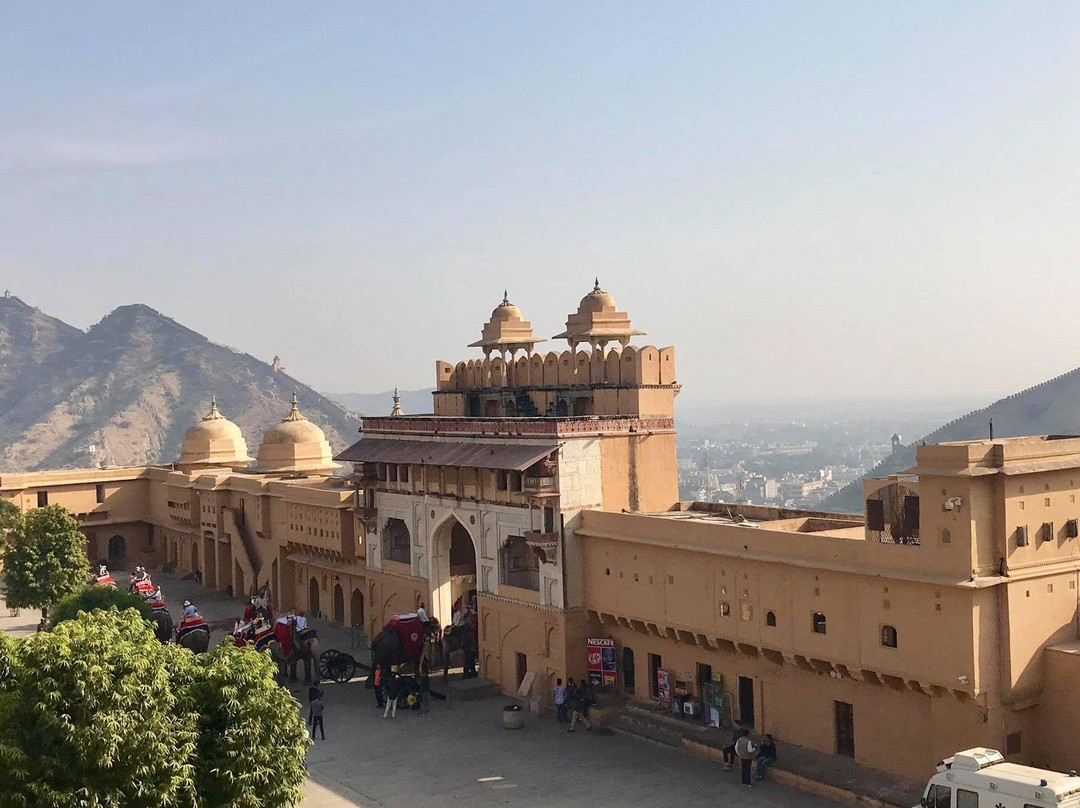 Uttam Travel-鲍勒尔必去景点