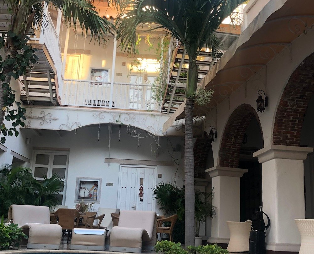 唐佩佩精品酒店主图