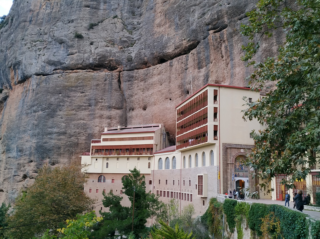 Mega Spileo Monastery-Kato Zachlorou必去景点