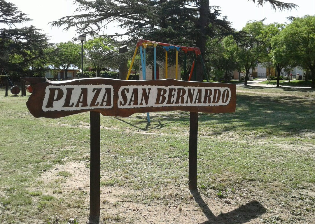 Plaza San Bernardo景点图片