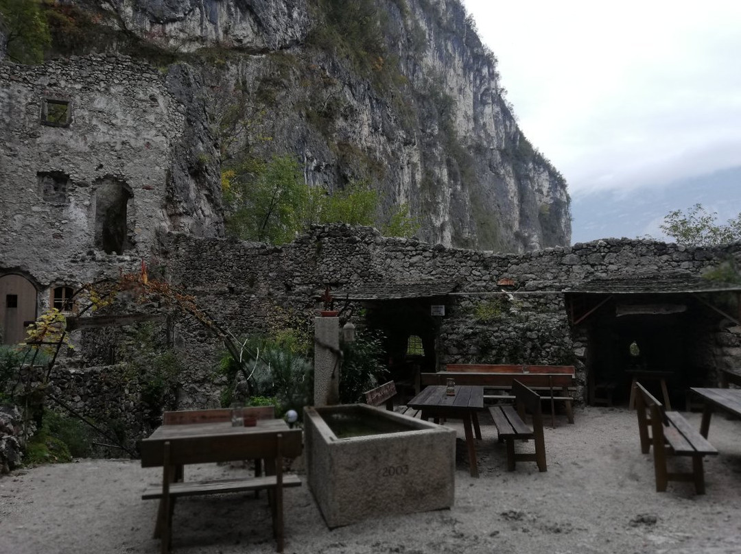 Castel Salorno景点图片