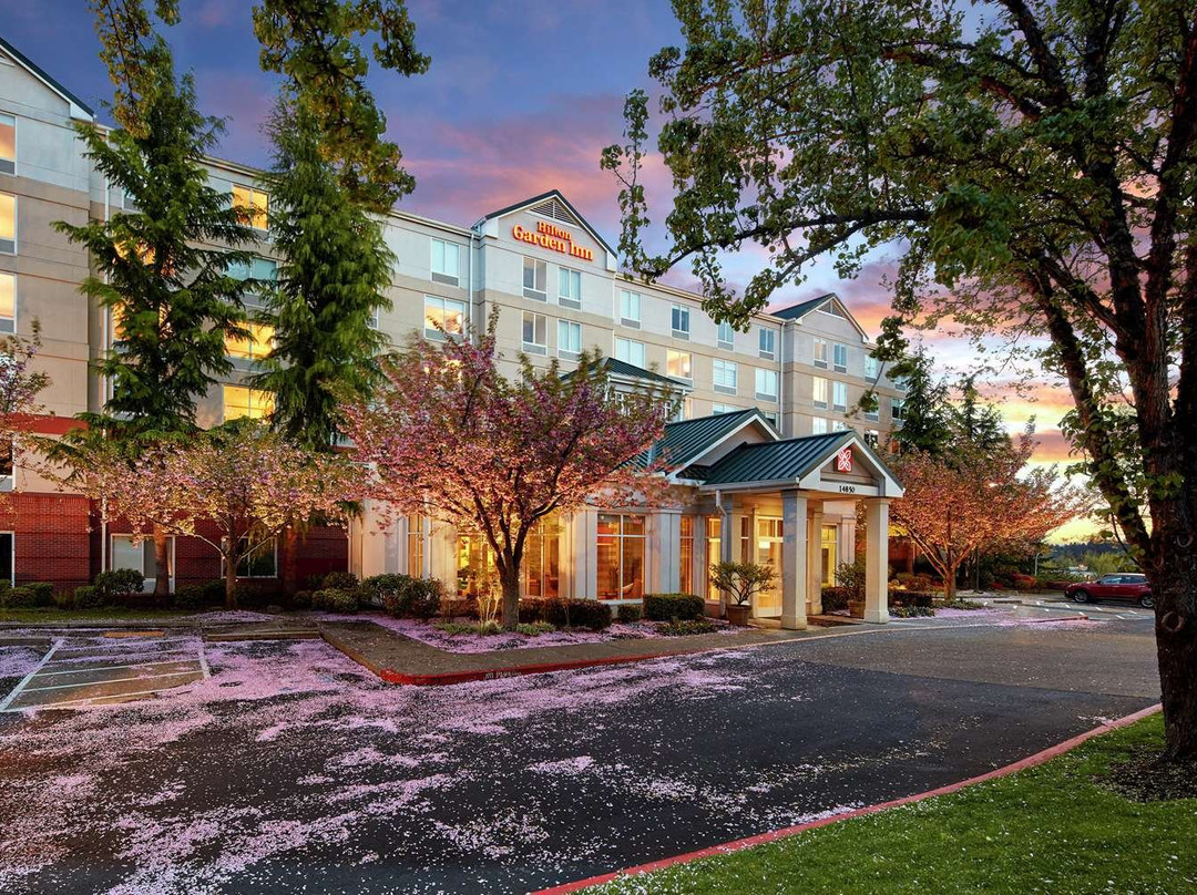 奥斯威戈湖希尔顿花园酒店主图