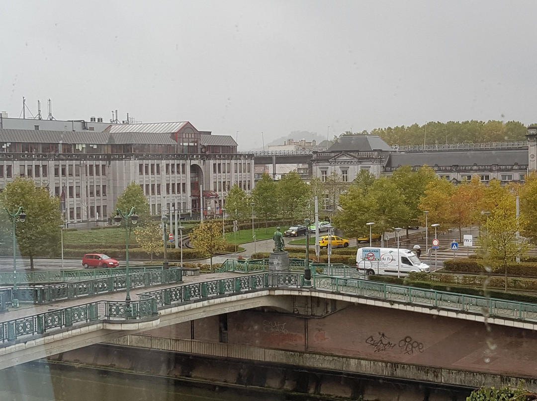 Ibis Charleroi Centre Gare主图