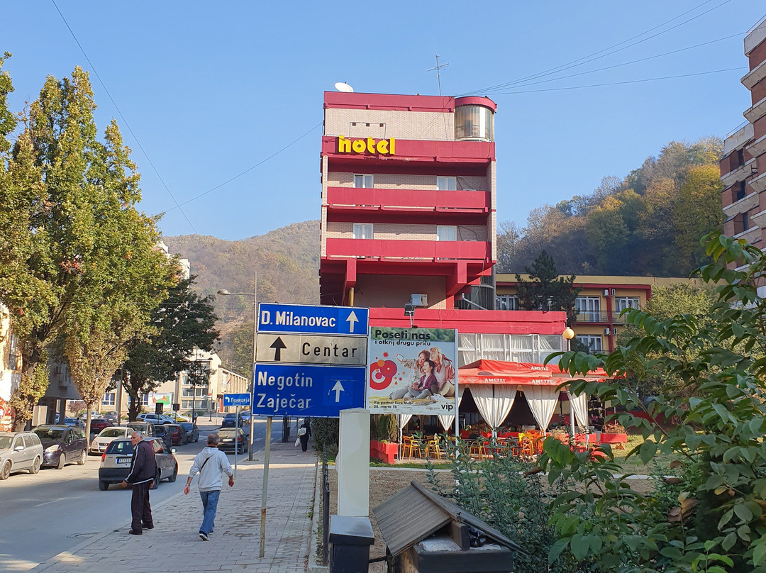 Hotel Golden Inn主图
