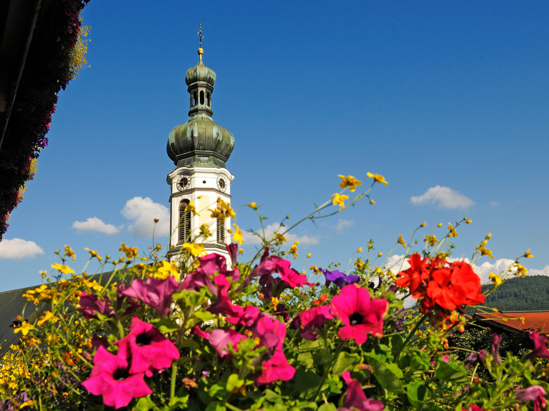Pfarrkirche St. Pankratius-Reit im Winkl必去景点