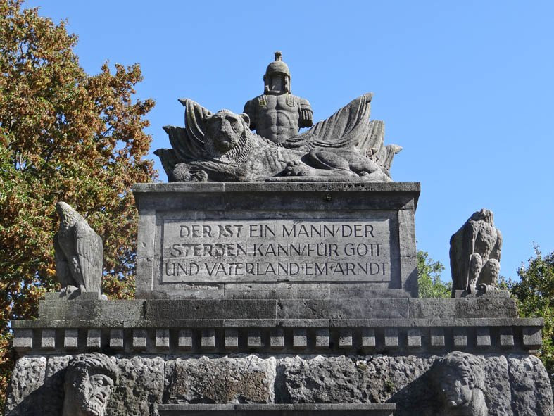 Kriegerdenkmal-Emmerich必去景点