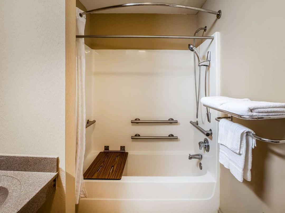 Days Inn by Wyndham Sulphur LA主图