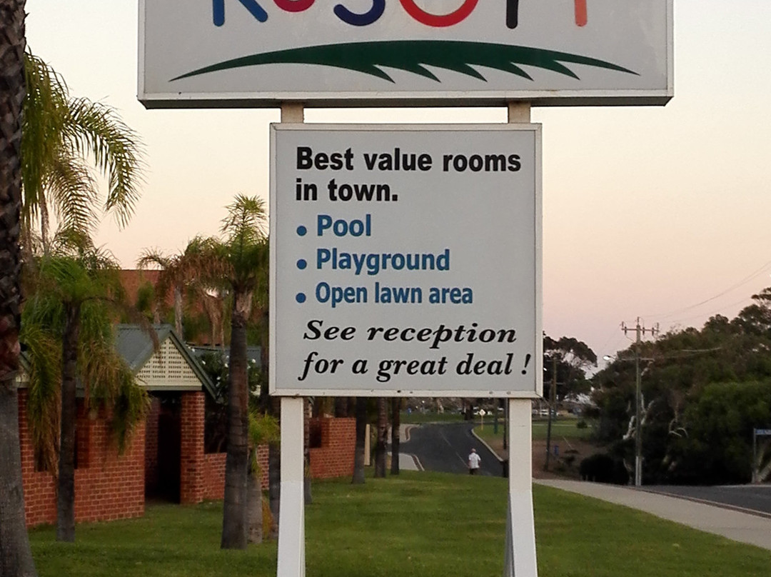 卡尔巴里棕榈度假村主图