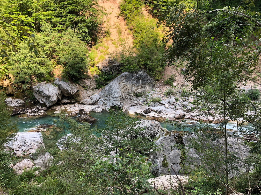 Tara Kula Raft景点图片