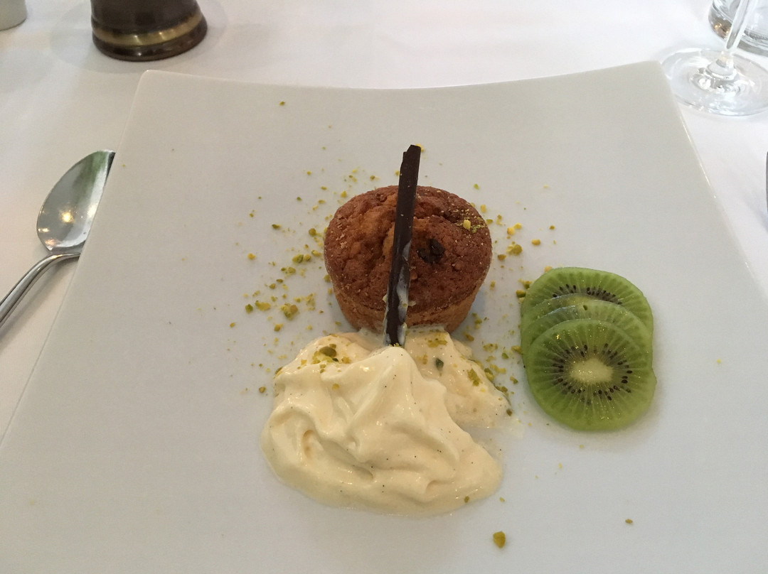 坦霍夫旅游酒店主图