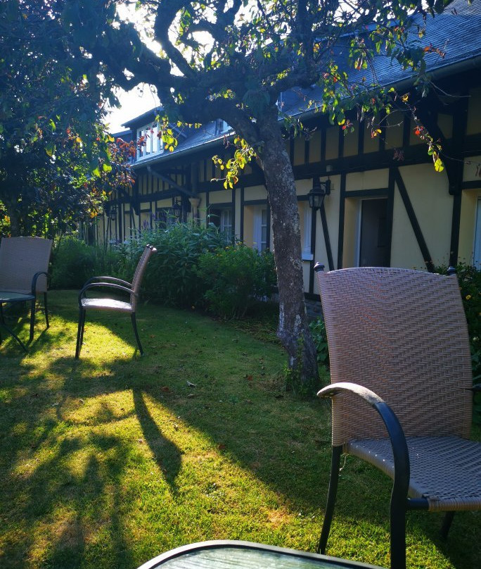Logis Hôtel de la Croix d'Or主图