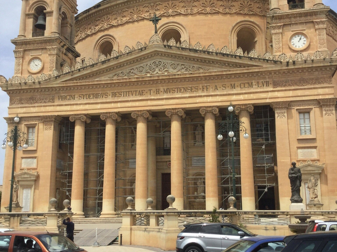 St. Julian’s Church-森格莱阿必去景点