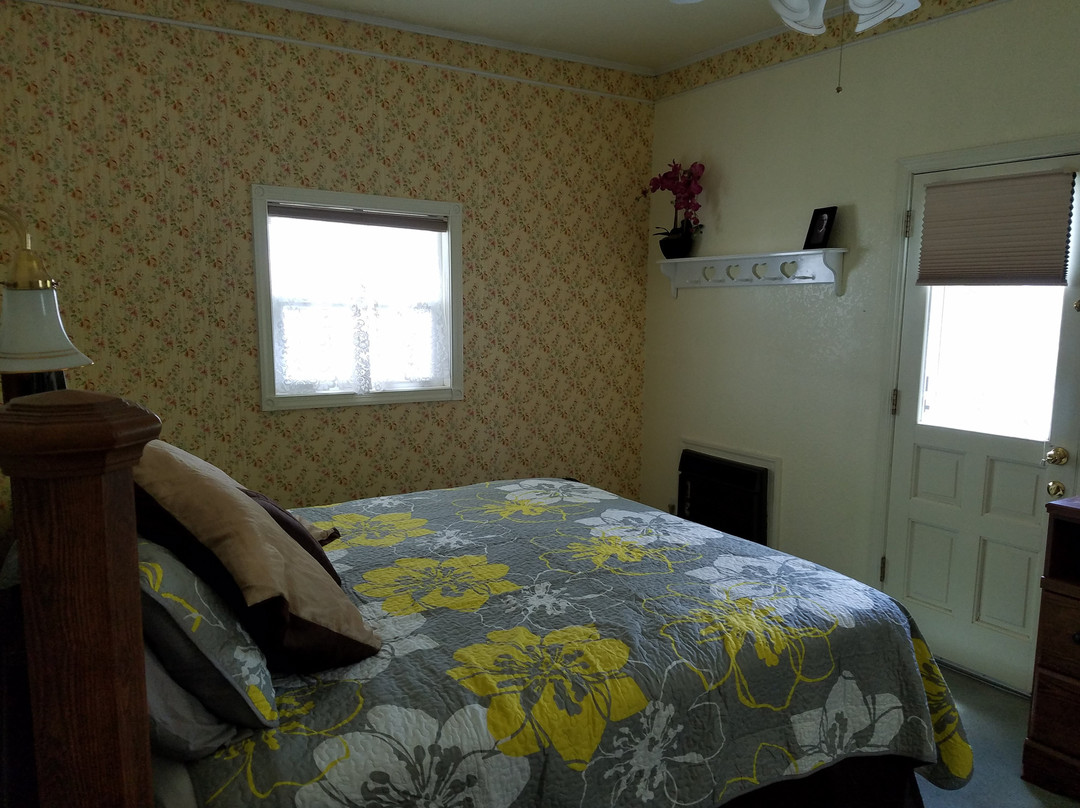 All Aboard Cafe and Inn主图