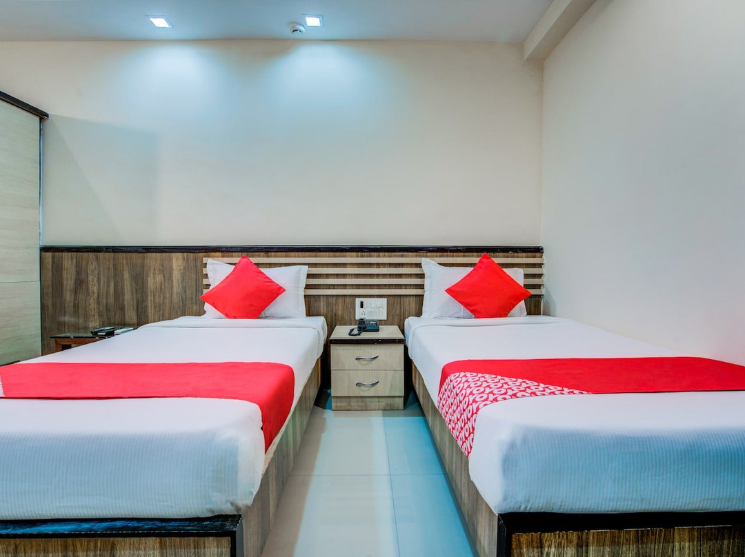 OYO 7239 Hotel Aditya主图