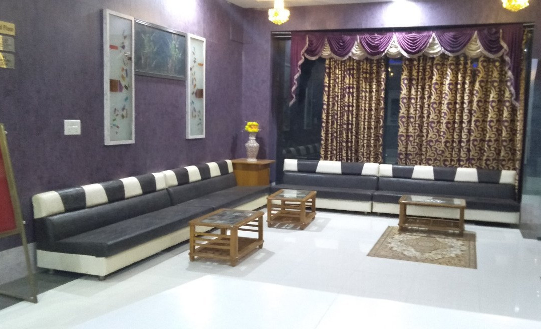 Hotel Megh Mount主图