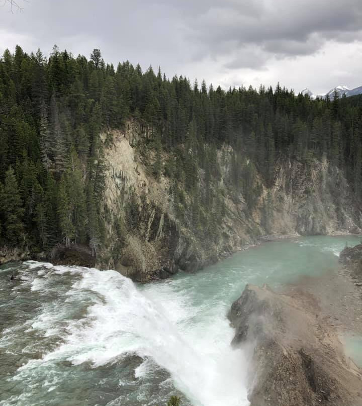 Wapta Falls-幽鹤国家公园必去景点