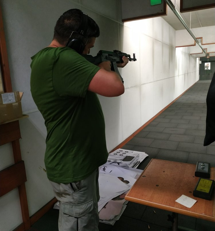 Strzelka Shooting Range景点图片