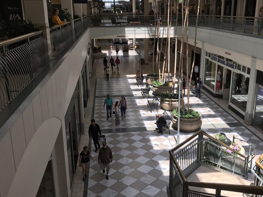 Hillsdale Shopping Center-圣马特奥必去景点