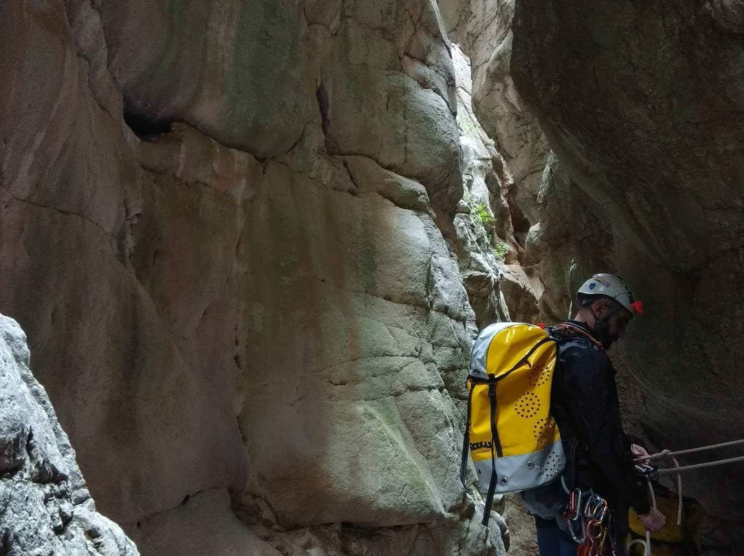 Extreme Tours-卡利地亚必去景点